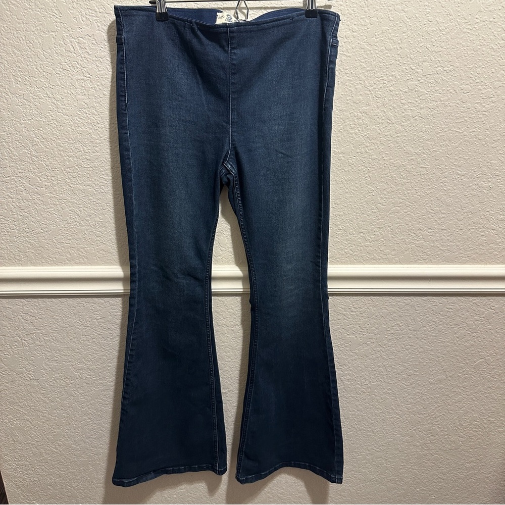 We The Free Flares  Size 31